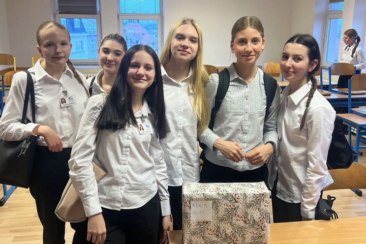 Předali jsme dárky i naději